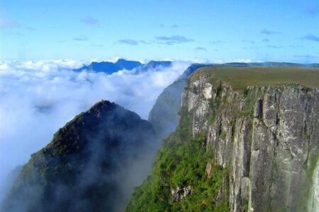 0028-AAC – Passeio Canyon Monte Negro e Cachoeirão dos Rodrigues