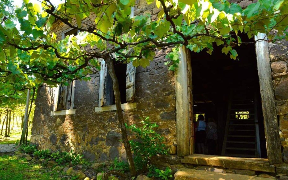 Bento Gonçalves - Caminhos de Pedras